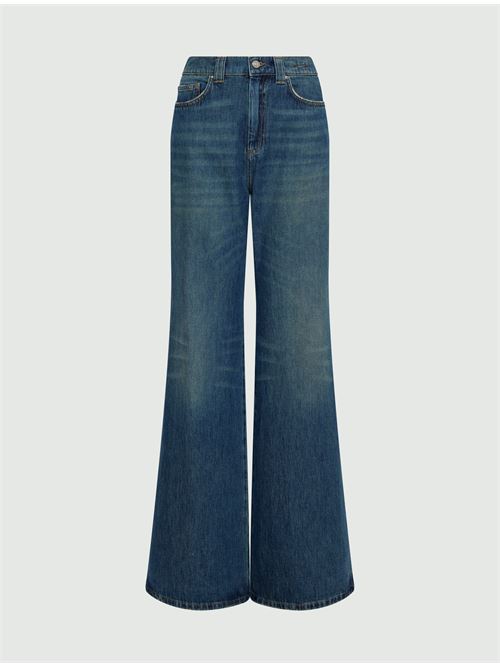These cool jeans will make a difference, thanks to their wide leg for a streamlined silhouette. High waist and a leather rear label. MARELLA SPORT | 2613181014200001